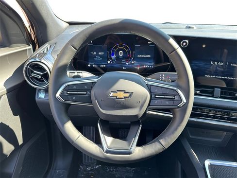 New 2026 Chevrolet Equinox LT image 12