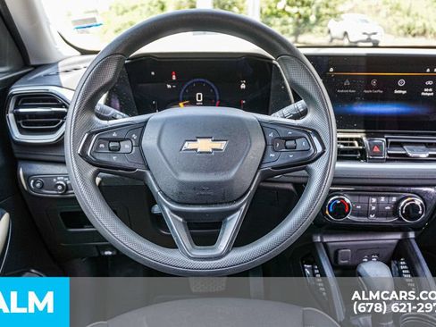 Used 2024 Chevrolet TrailBlazer LT FWD image 27
