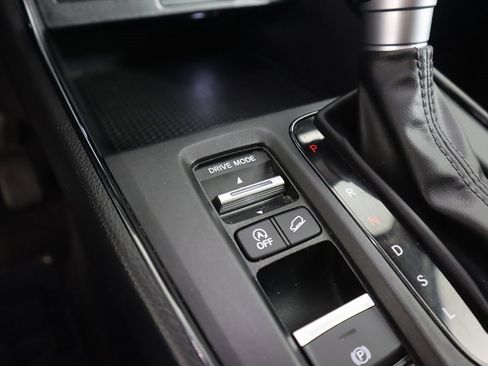 Used 2024 Honda CR-V EX image 51