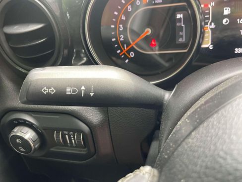 Used 2022 Jeep Gladiator Sport AWD/4WD image 23