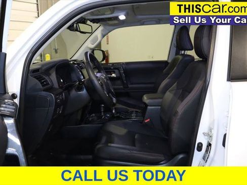 Used 2024 Toyota 4Runner TRD Off-Road Premium w/ Moonroof Package AWD/4WD image 10