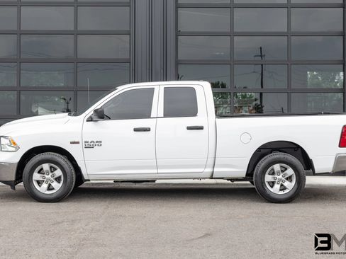 Used 2021 RAM 1500 Tradesman w/ Chrome Appearance Group AWD/4WD image 4