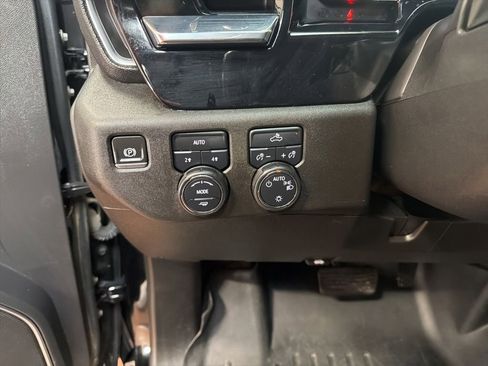 Used 2023 Chevrolet Silverado 1500 LT w/ Protection Package AWD/4WD image 21