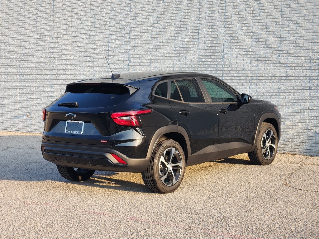 New 2026 Chevrolet Trax RS FWD image 4