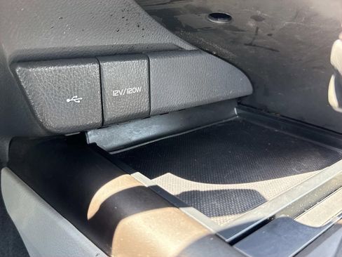 Used 2024 Toyota Camry SE w/ Convenience Package FWD image 12