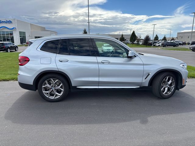 Used 2021 BMW X3 xDrive30e w/ Convenience Package AWD/4WD image 2