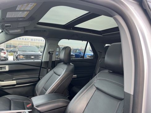 Used 2022 Ford Explorer Limited w/ Equipment Group 301A image 14