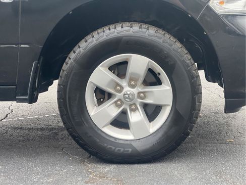 Used 2017 RAM 1500 Express image 29