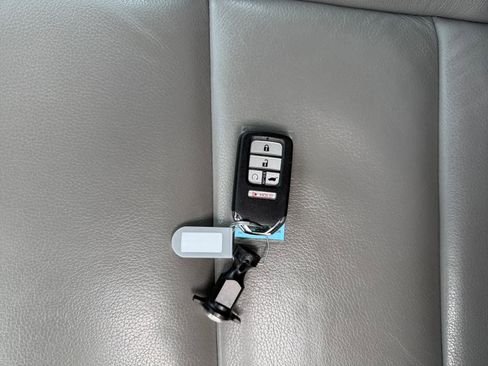 Used 2022 Honda Pilot Special Edition image 10