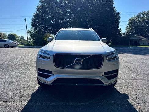 Used 2019 Volvo XC90 T6 Momentum w/ Protection Package AWD/4WD image 2
