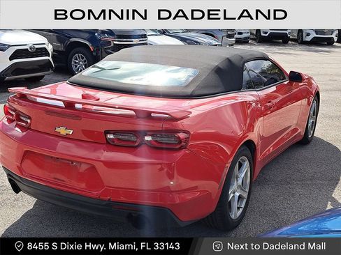 Used 2019 Chevrolet Camaro LT image 4