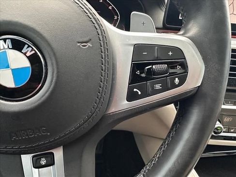 Used 2021 BMW M550i xDrive w/ Premium Package image 28