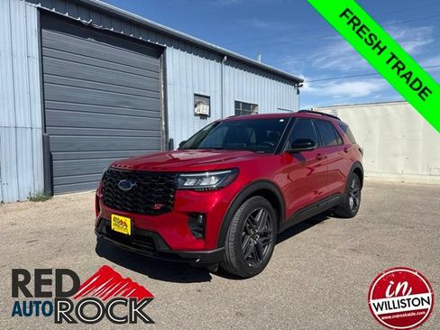 Used 2025 Ford Explorer ST AWD/4WD image 1