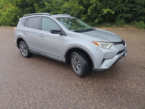 Used 2016 Toyota RAV4 LE AWD/4WD image 21