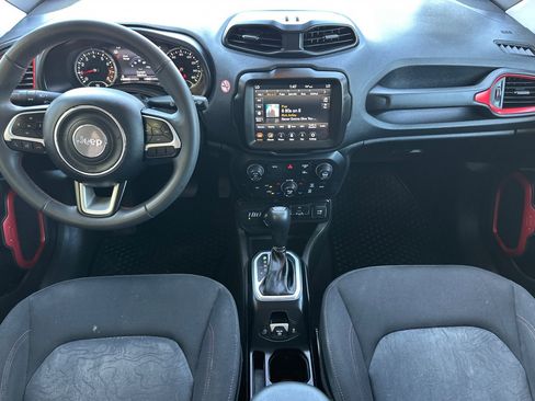 Certified 2023 Jeep Renegade Trailhawk AWD/4WD image 13