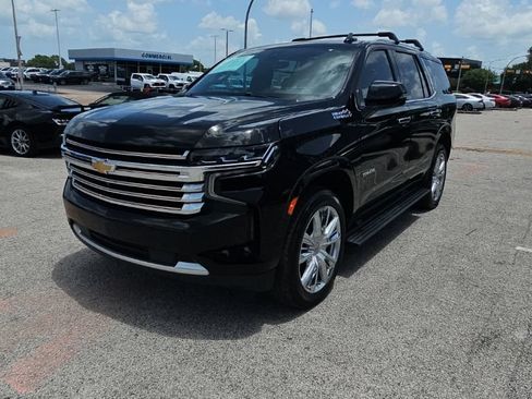 Used 2021 Chevrolet Tahoe High Country w/ Premium Package AWD/4WD image 3