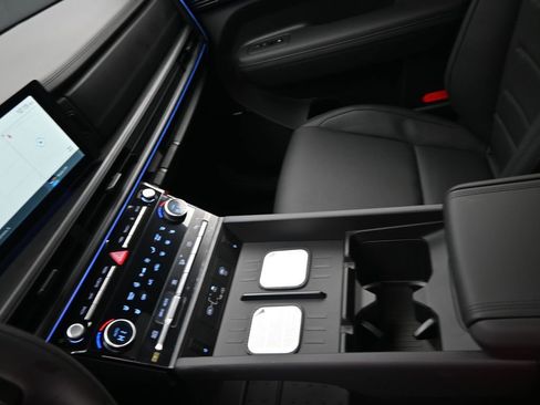 New 2026 Hyundai Santa Fe Calligraphy AWD/4WD image 19