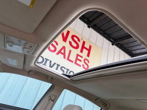 Used 2008 Toyota Avalon XLS image 25