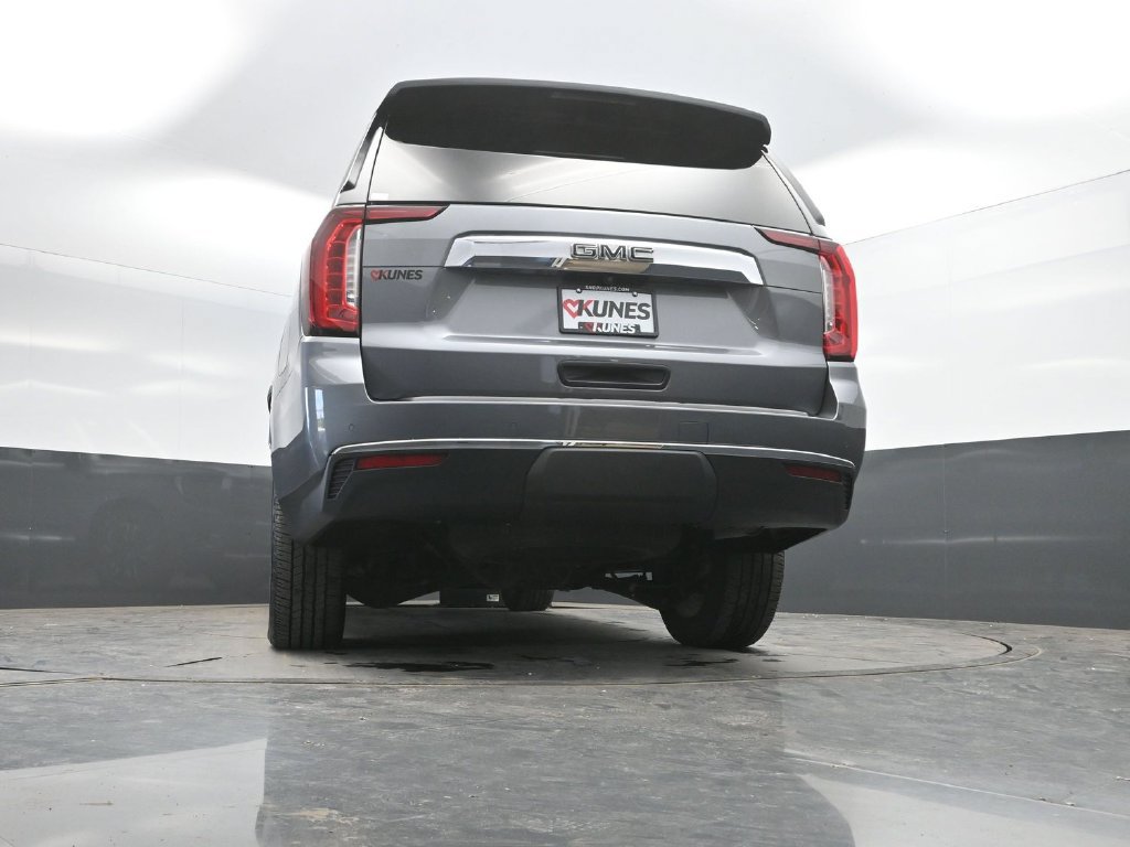 Used 2022 GMC Yukon XL SLT w/ SLT Premium Package AWD/4WD image 39