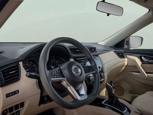 Used 2017 Nissan Rogue S image 24