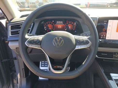 New 2026 Volkswagen Atlas Peak Edition AWD/4WD image 25