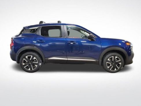 New 2026 Nissan Kicks SV image 6