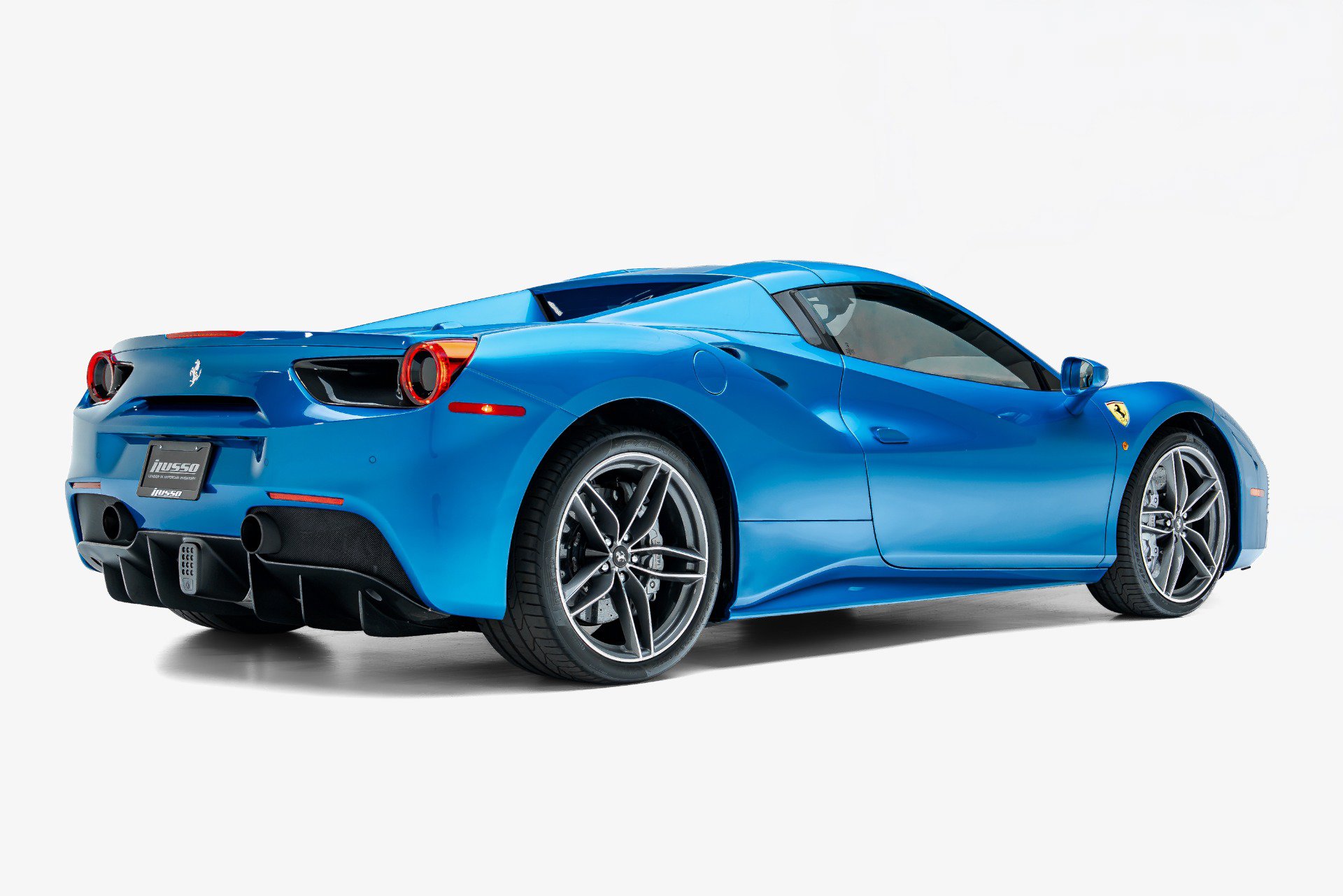 Used 2019 Ferrari 488 Spider RWD image 2