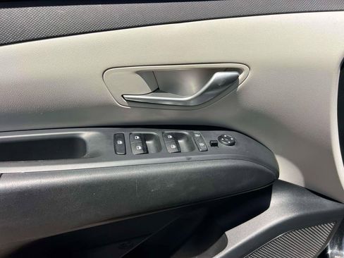 Used 2022 Hyundai Tucson SEL AWD/4WD image 17