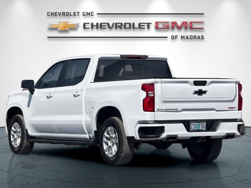 Used 2024 Chevrolet Silverado 1500 RST w/ Convenience Package II AWD/4WD image 5