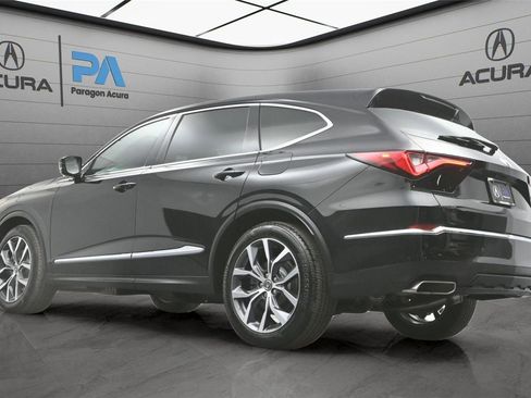 Used 2023 Acura MDX SH-AWD w/ Technology Package image 34