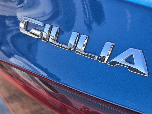 Used 2023 Alfa Romeo Giulia Veloce image 10