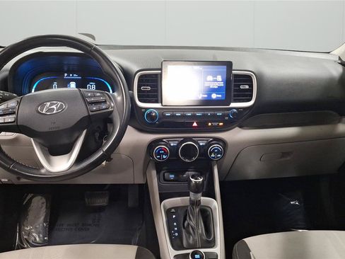 Used 2023 Hyundai Venue SEL FWD image 20