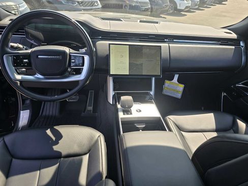New 2025 Land Rover Range Rover SE AWD/4WD image 22