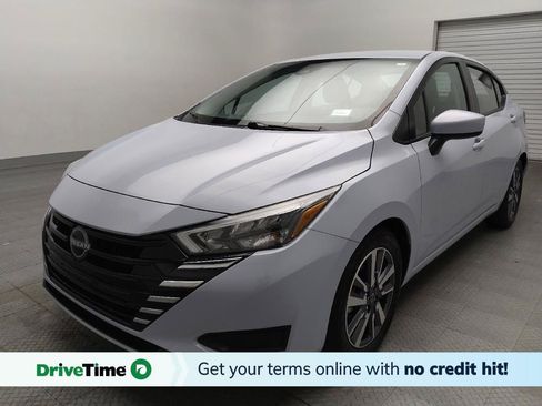 Used 2025 Nissan Versa SV FWD image 1