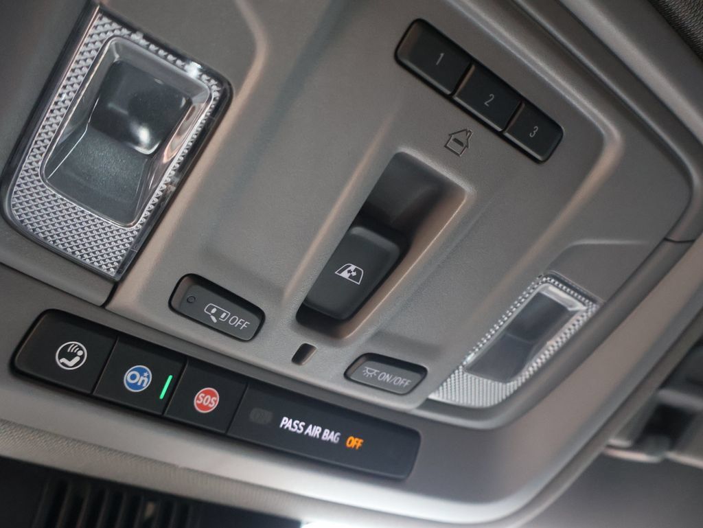 Certified 2025 GMC Sierra 1500 Elevation AWD/4WD image 40