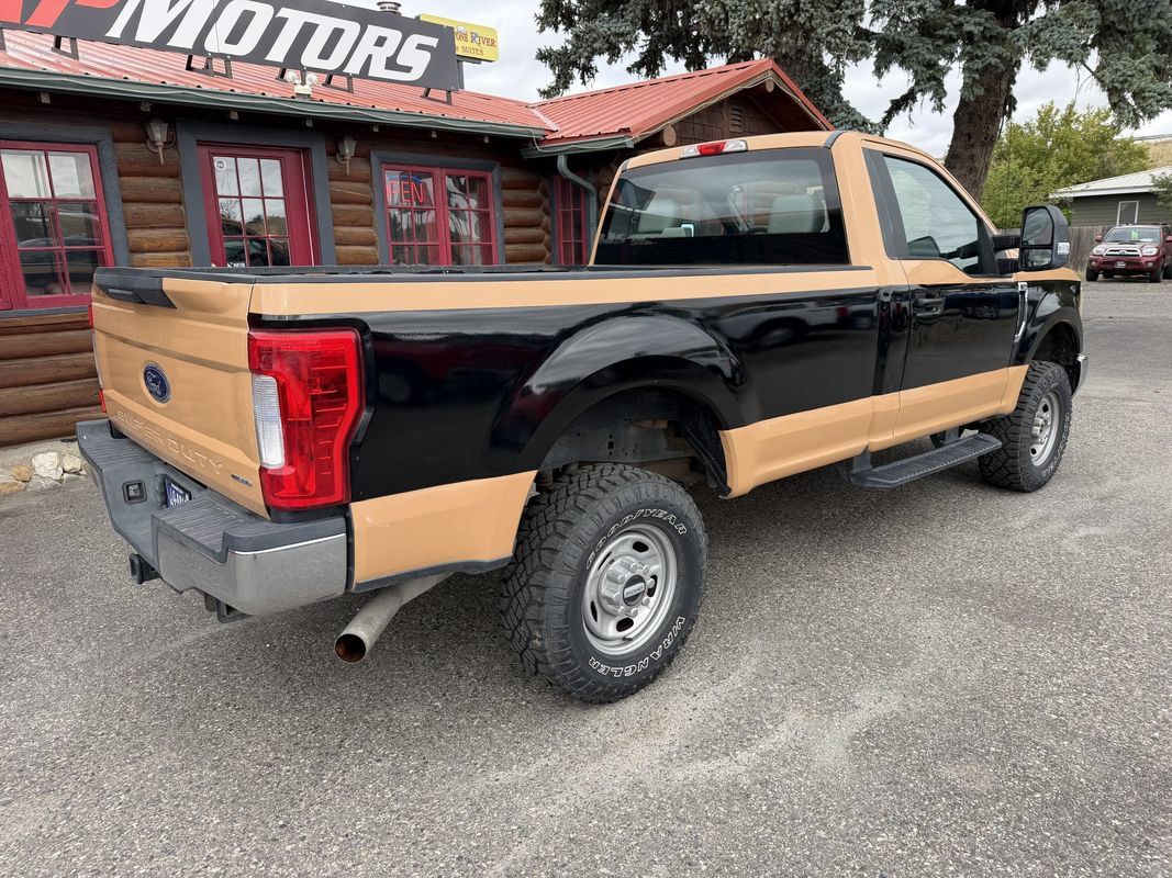 Used 2017 Ford F250 XL w/ Power Equipment Group AWD/4WD image 22