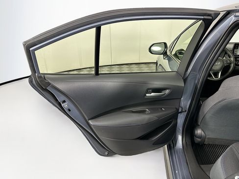 Used 2022 Toyota Corolla SE w/ SE Premium Package image 25