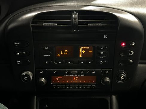 Used 2002 Porsche 911 Turbo image 26