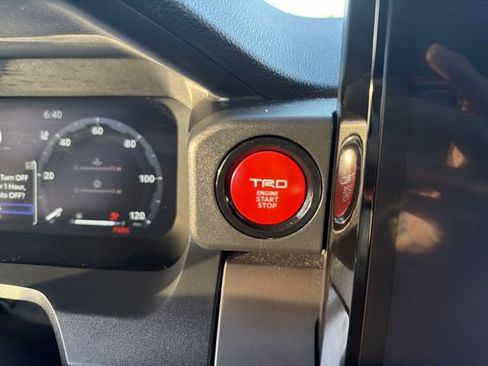 Certified 2024 Toyota Tacoma TRD Sport w/ TRD Sport Premium Package AWD/4WD image 15