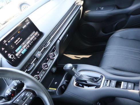 Certified 2024 Honda HR-V EX-L image 18