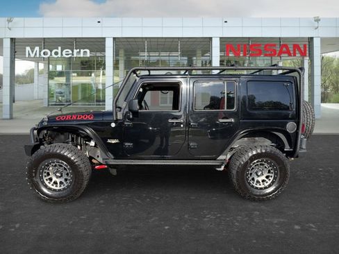 Used 2012 Jeep Wrangler Unlimited Sahara w/ Connectivity Group image 2