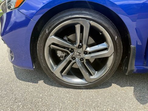 Used 2019 Honda Accord Sport image 15