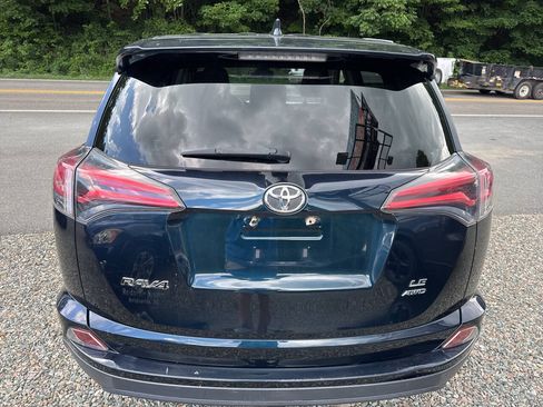 Used 2018 Toyota RAV4 LE w/ All Weather Liner Package AWD/4WD image 4