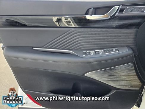 Used 2024 Hyundai Palisade Calligraphy image 32