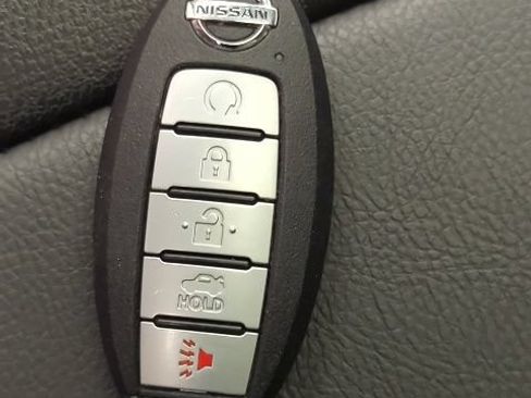 Certified 2023 Nissan Sentra SR w/ SR Premium Package FWD image 29