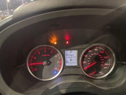 Used 2014 Subaru Crosstrek 2.0i Premium w/ Moonroof Package image 12