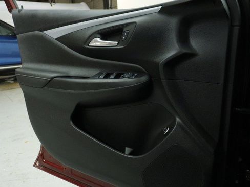 Used 2025 Buick Envista Preferred w/ Convenience II Package FWD image 18