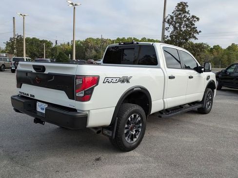 Used 2023 Nissan Titan PRO-4X image 3