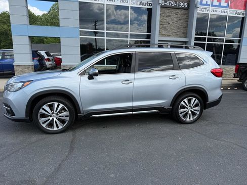 Used 2021 Subaru Ascent Touring AWD/4WD image 2