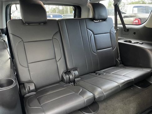 Used 2018 Chevrolet Suburban Premier image 24